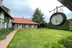 будинок за адресою с. Козин, Плютово, 6