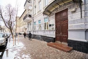 комерційна за адресою Ярославів Вал вул., 38