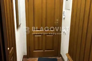 комерційна за адресою Бульварно-Кудрявська вул. (Воровського), 9