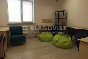 коммерческая по адресу Старонаводницкая ул., 3