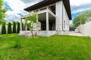 будинок за адресою с. Гора, Центральна вул.