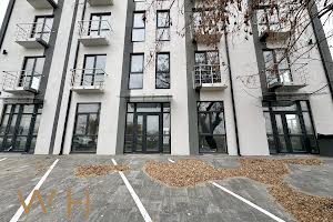 комерційна за адресою Миколи Трублаїні вул., 3
