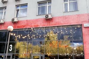 комерційна за адресою Машинобудівна вул., 8