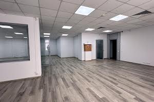 комерційна за адресою Кловський узвіз, 5