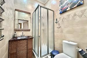будинок за адресою смт. Гостомель, Чернинська вул., 32