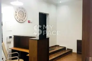 комерційна за адресою Лесі Українки бульв., 7-Б
