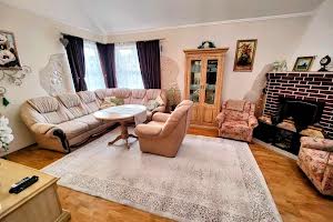 будинок за адресою Центральна вул.