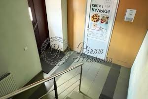 комерційна за адресою Старокиївська вул., 93