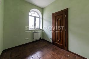 будинок за адресою Каштанова вул., 8