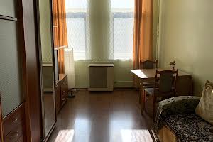 квартира за адресою Огіркова вул., 11