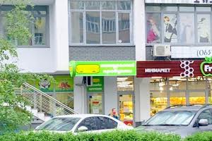 комерційна за адресою Єлизавети Чавдар вул., 13