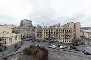 комерційна за адресою Дмитрівська вул., 18/24
