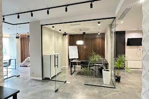комерційна за адресою Костянтинівська вул., 75