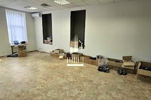 комерційна за адресою Гоголівська вул., 39