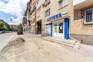 комерційна за адресою Почайнинська вул., 50/49