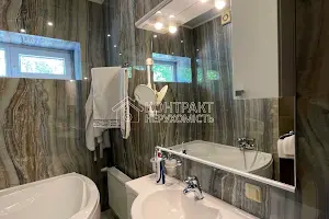 будинок за адресою Харків, Льва Ландау просп. (50-річчя СРСР), 132