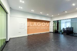 комерційна за адресою Новоселицька вул., 7