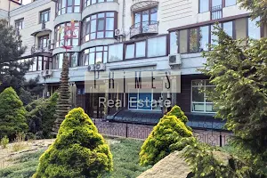 комерційна за адресою Київ, Оболонська набережна вул., 15