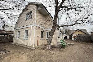 будинок за адресою Свято-Покровська вул. (Леніна)