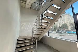 комерційна за адресою Хрещатик вул., 16