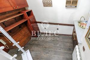 коммерческая по адресу Межигорская ул., 24