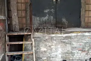 комерційна за адресою Григоровича-Барського вул., 1
