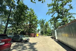 комерційна за адресою Северинівська вул. (Жовтнева), 9