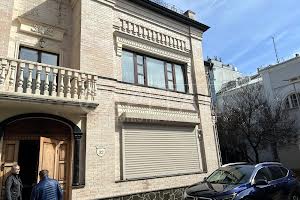 комерційна за адресою Євгена Чикаленка вул. (Пушкінська), 32В