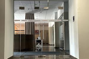 комерційна за адресою Миколи Василенка вул., 7