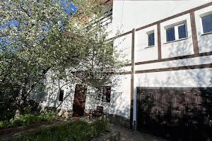 будинок за адресою польова, 11