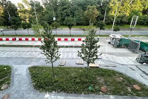 коммерческая по адресу Голосеевская ул., 1
