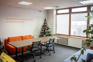 комерційна за адресою Лесі Українки бульв., 34
