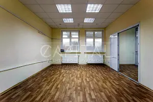 коммерческая по адресу Евгения Коновальца ул. (Щорса), 32-Б