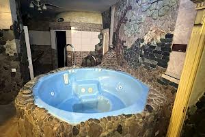 комерційна за адресою Петра Калнишевського вул. (Михайла Майорова), 7