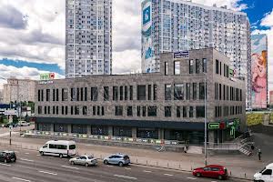 комерційна за адресою Миколи Бажана просп., 1Ц