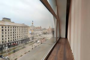 коммерческая по адресу Крещатик, 12