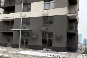 коммерческая по адресу Родини Крістерів ул., 14-В