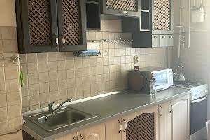 квартира за адресою Лариси Руденко вул., 7