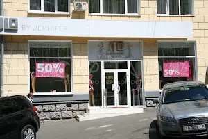 комерційна за адресою Лютеранська вул., 3
