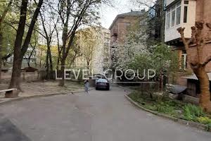 комерційна за адресою Старокиївська вул., 8/12