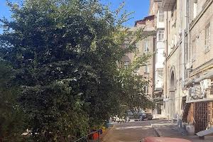 квартира за адресою Троїцький пров. (Івана Дубового), 1
