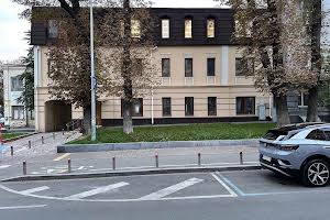 коммерческая по адресу Івана Франка, 26
