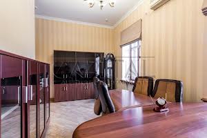 комерційна за адресою Вознесенський узвіз (Смирнова-Ласточкіна), 18
