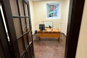 комерційна за адресою Малопідвальна, 6