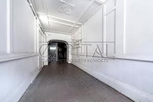 комерційна за адресою Антоновича вул. (Горького), 17