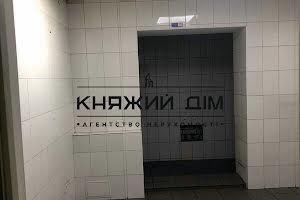 комерційна за адресою Соломії Крушельницької вул., 7