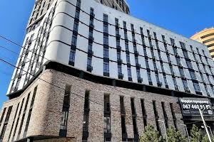 комерційна за адресою Ламана вул., 18