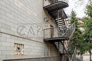коммерческая по адресу Зоологическая ул., 10