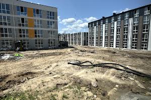 комерційна за адресою Гідності вул., 5