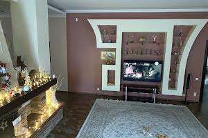 будинок за адресою Богатирська вул., 30а